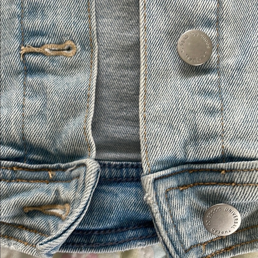 Universal Thread Blue Jean Jacket Classic Design - image 4